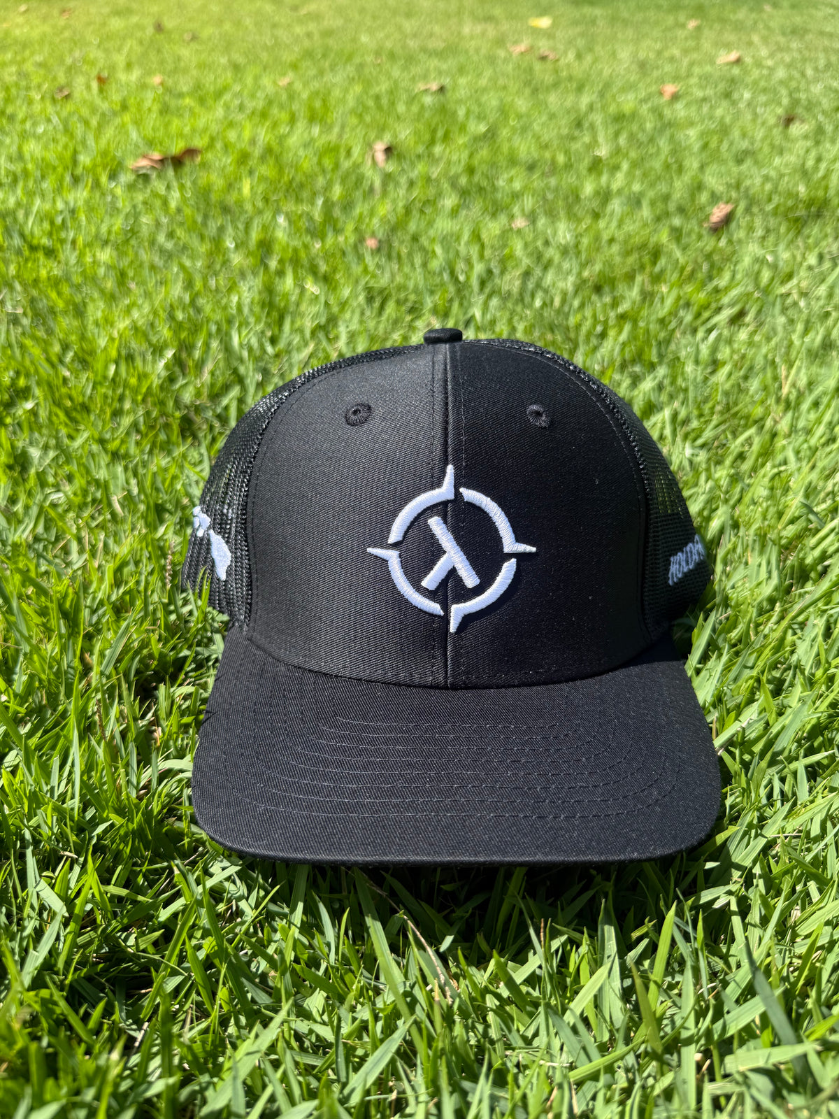 Holdfast hat